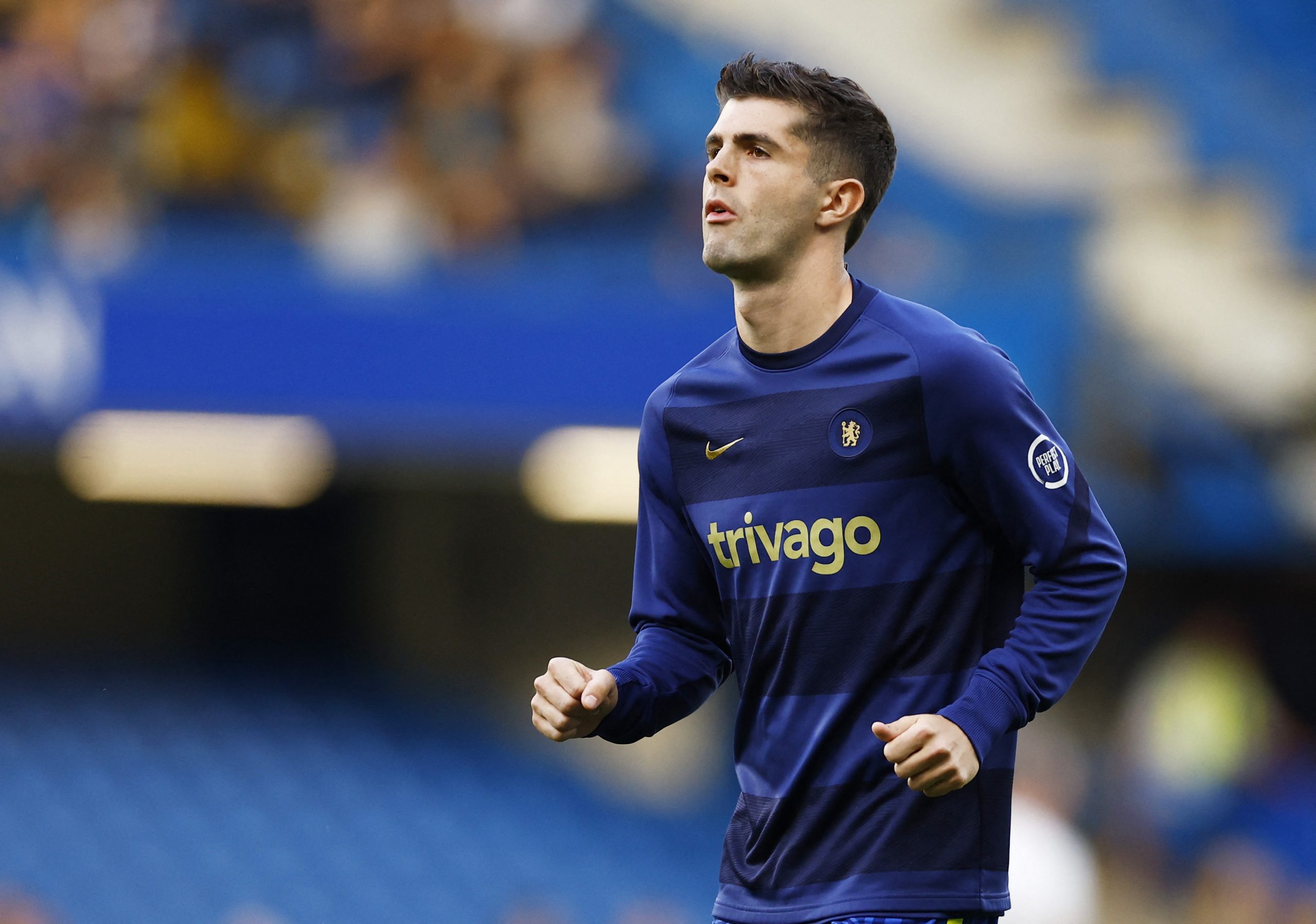 Chelsea-winger-Christian-Pulisic-warming-up-before-game-against-Leicester-City