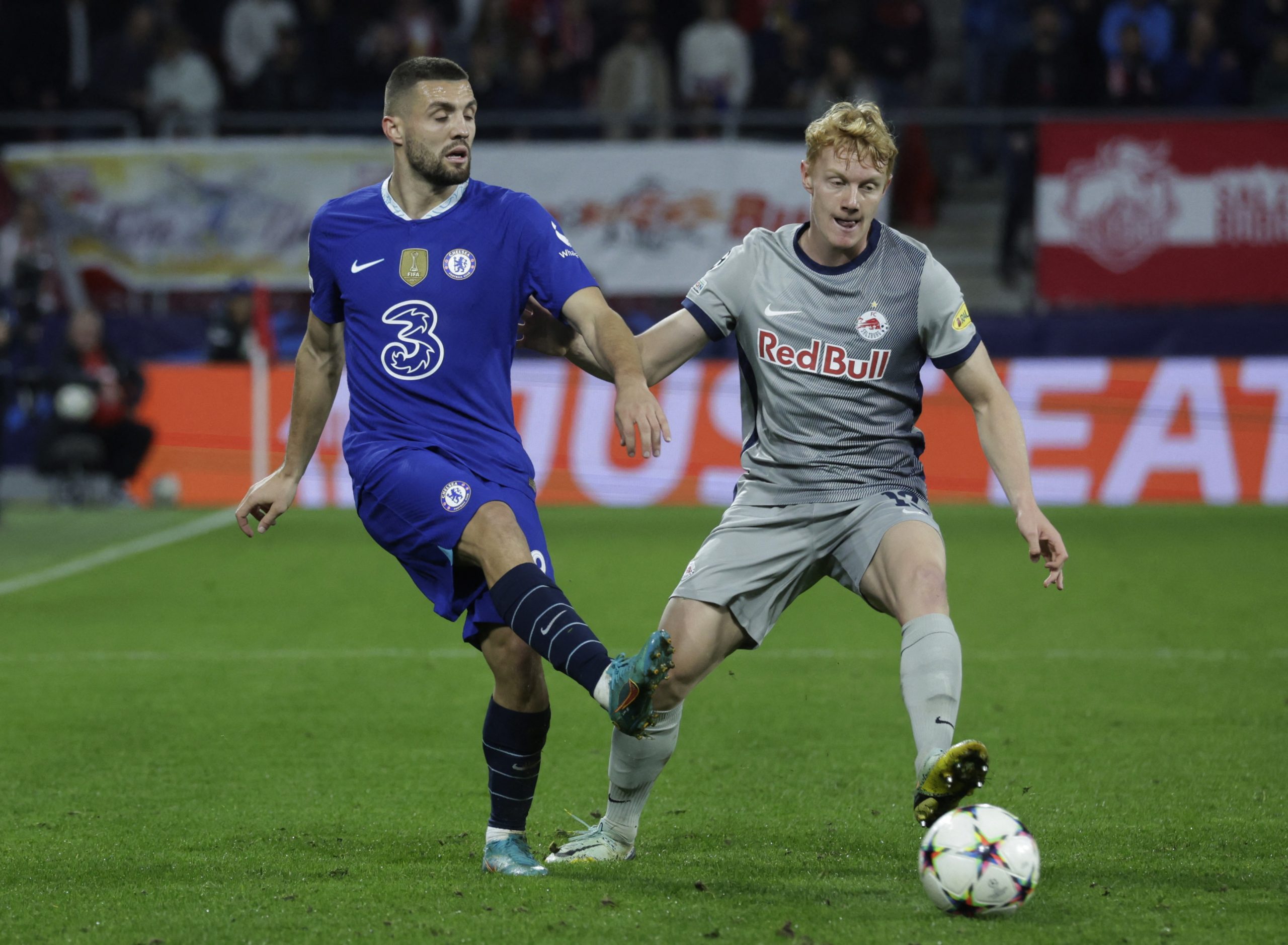 Chelsea's Mateo Kovacic in action with FC Salzburg's Nicolas Seiwald